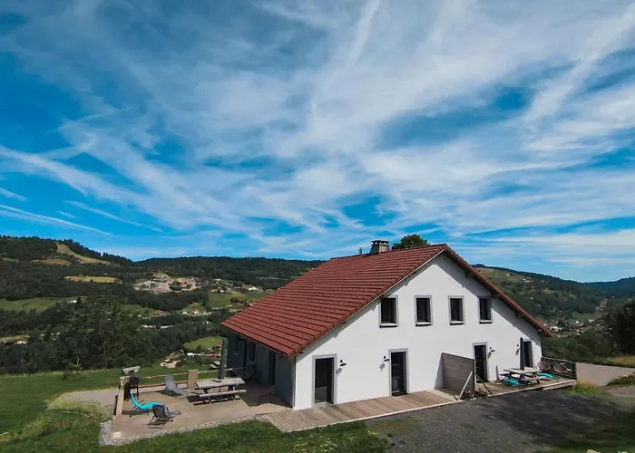 Gites De Moyenmont